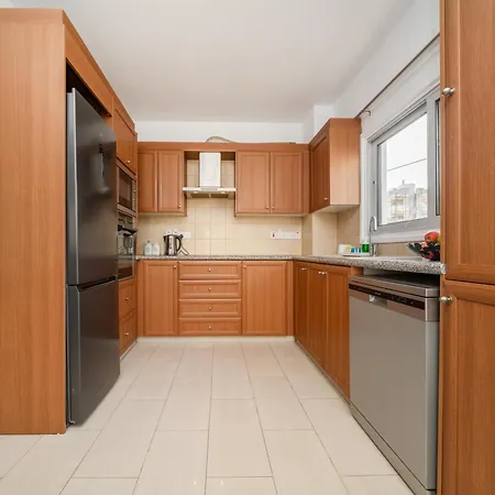 Apartment 2 Bedroom Flat